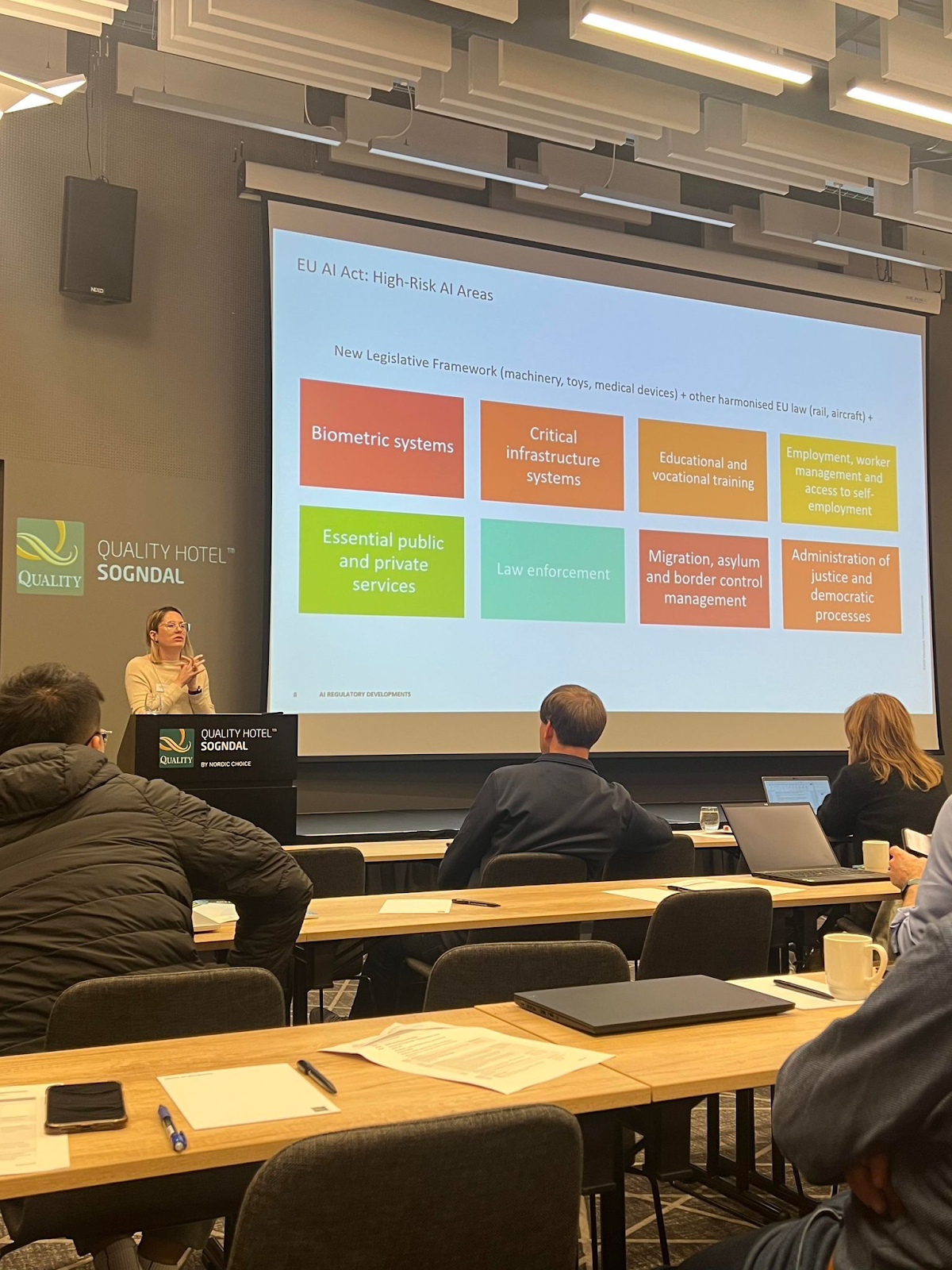Illustrasjon til artikkelen «SAIDD - Symposium on AI, Data and Digitalization»